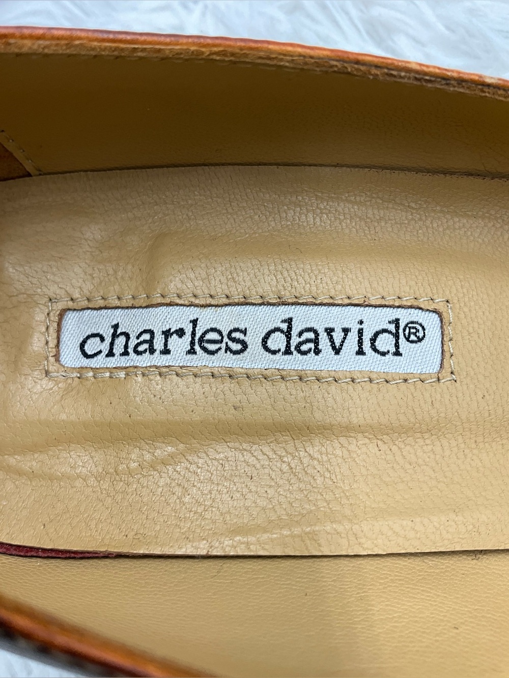 Charles David Pumps Size 8.5 Brown Distressed Leather Pointed Toe Made in Spain - Picture 5 of 6